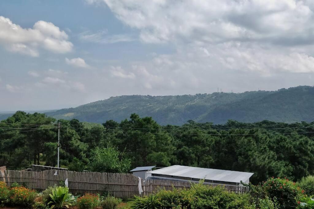 Roseville Shillong Luaran gambar